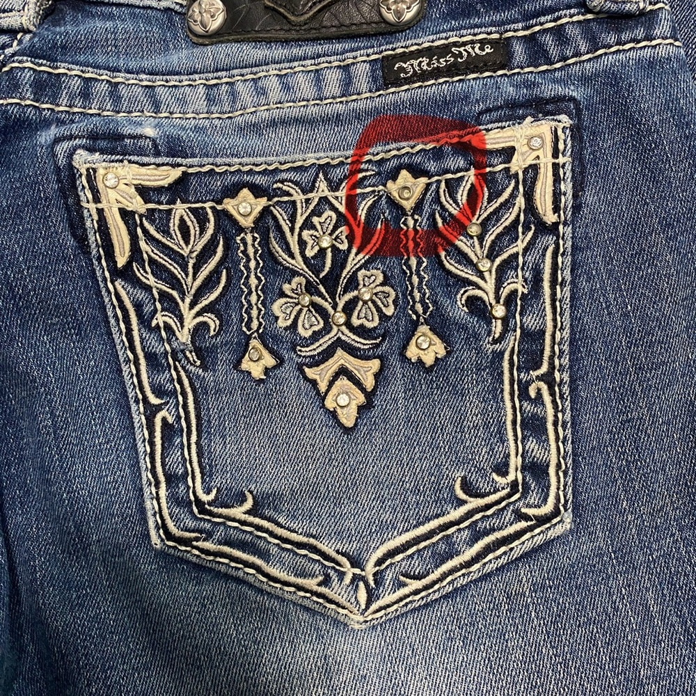 Miss Me Women's Embroidered Boot Cut Jeans -Sz 29